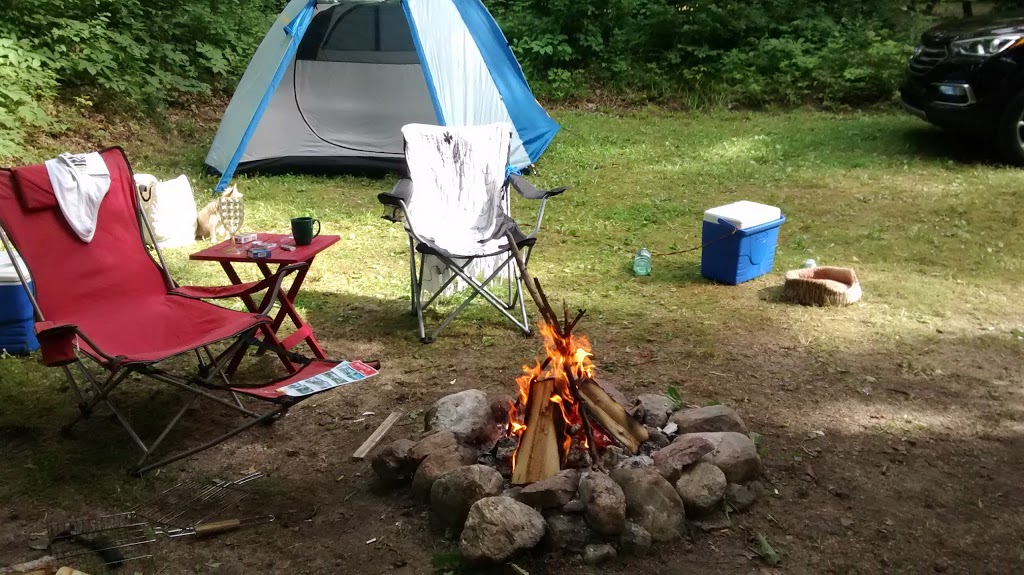 DUHAMEL CAMPING & CHALETS | 2225 Chemin du Lac Gagnon O, Duhamel, QC J0V 1G0, Canada | Phone: (819) 635-5632