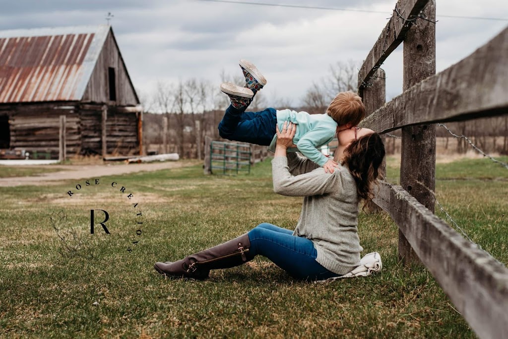 Rose Creations Photography | 84 Triple H Ln, Township Of Horton, ON K7V 3Z6, Canada | Phone: (613) 222-9255