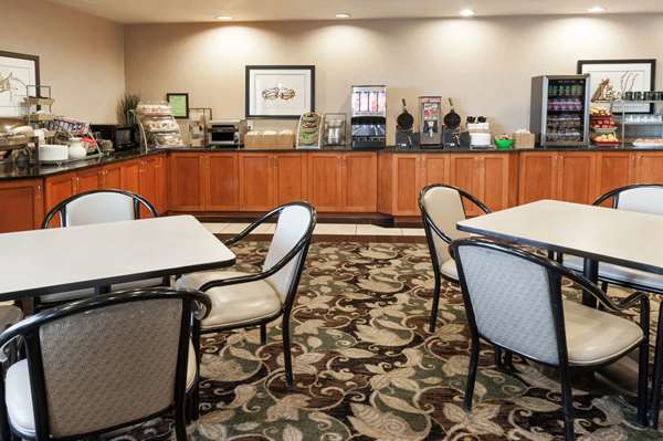 Wingate by Wyndham Edmonton West | 18220 100 Ave NW, Edmonton, AB T5S 2V2, Canada | Phone: (780) 443-1000