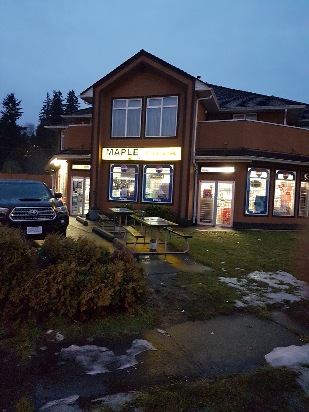 Maple Pizza | 10063 117 St, Surrey, BC V3V 2V9, Canada | Phone: (604) 582-0006