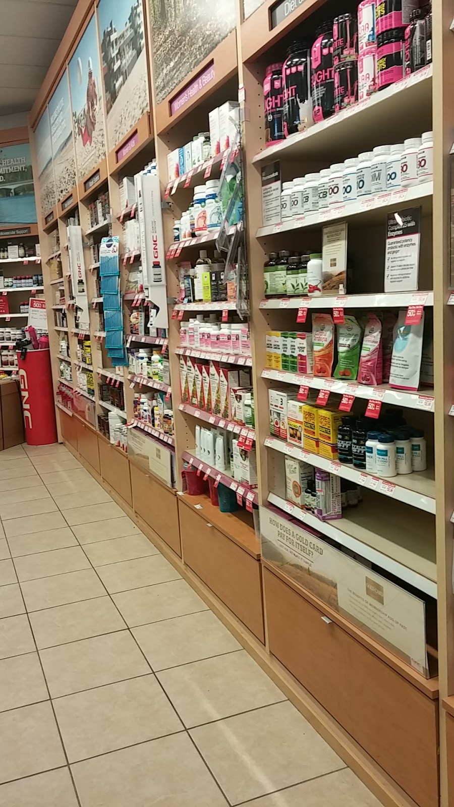 GNC - General Nutrition Centres | 1200 St Laurent Blvd St. Laurent S.C, Ottawa, ON K1K 3B8, Canada | Phone: (613) 749-5205