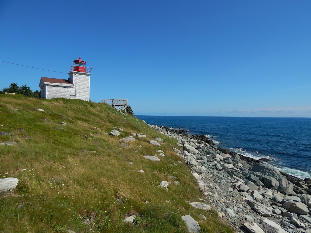 Port Bickerton Lighthouse | 408 Lighthouse Rd, Fishermans Harbour, NS B0J 1M0, Canada | Phone: (902) 364-2007