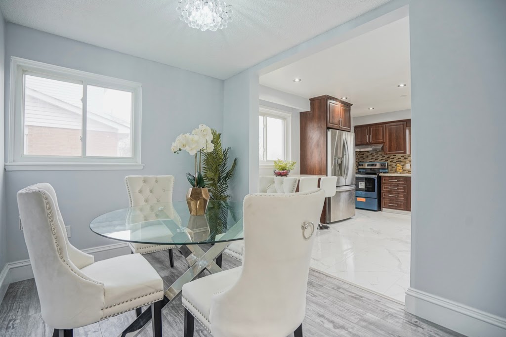 Raj Renos Inc | 53 Massey St, Brampton, ON L6S 2V8, Canada | Phone: (647) 771-0806