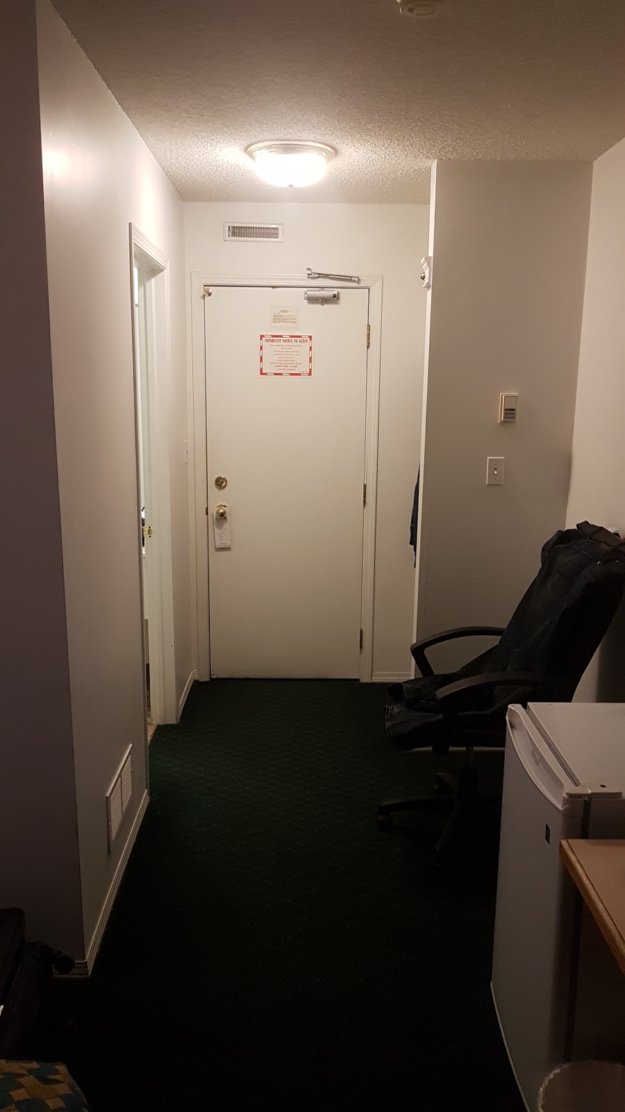 Nisku Place Motel | 401 11 Ave, Nisku, AB T9E 7N2, Canada | Phone: (780) 955-3078