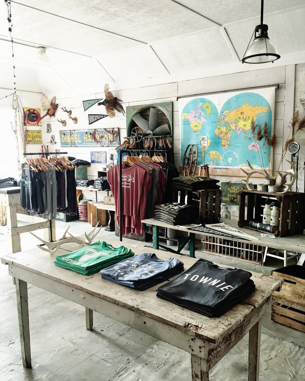 Douglas + Son | 68 Bolton St, Bobcaygeon, ON K0M 1A0, Canada | Phone: (705) 957-5702