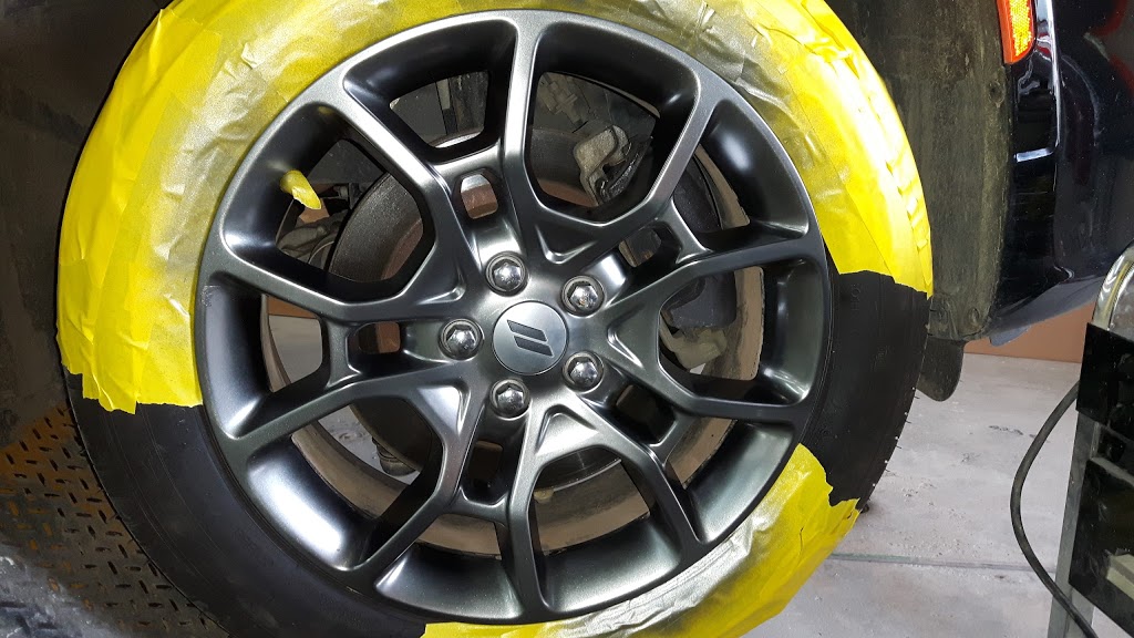 Carrosserie FB | 975 Boulevard Montréal-Toronto, Dorval, QC H9S 1A2, Canada | Phone: (514) 636-1118