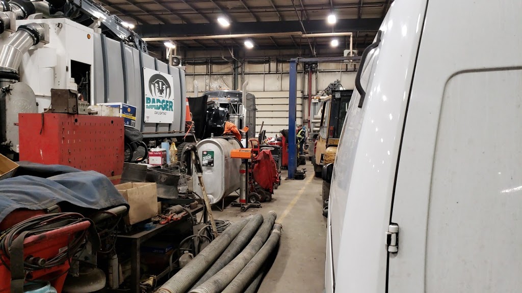 Leclair Truck Repair | 500 Eastport Blvd, Hamilton, ON L8H 7S3, Canada | Phone: (905) 561-6594