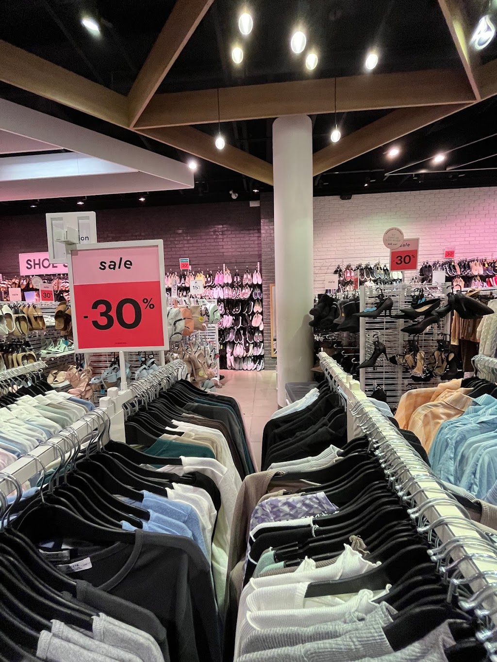 Ardene | 419 King St W #2005, Oshawa, ON L1J 2K5, Canada | Phone: (905) 448-5310