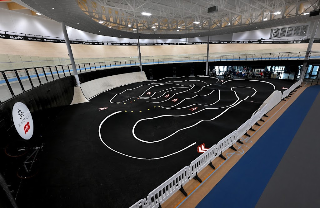 Vélodrome Sylvan Adams - Centre Multisports Desjardins | 400 Rue Shefford, Bromont, QC J2L 3E7, Canada | Phone: (450) 534-3333