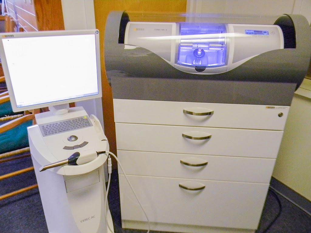 Clinique Dentaire Mont-Tremblant | 701 Rue Labelle Bureau 1, Mont-Tremblant, QC J8E 3H2, Canada | Phone: (819) 425-3716