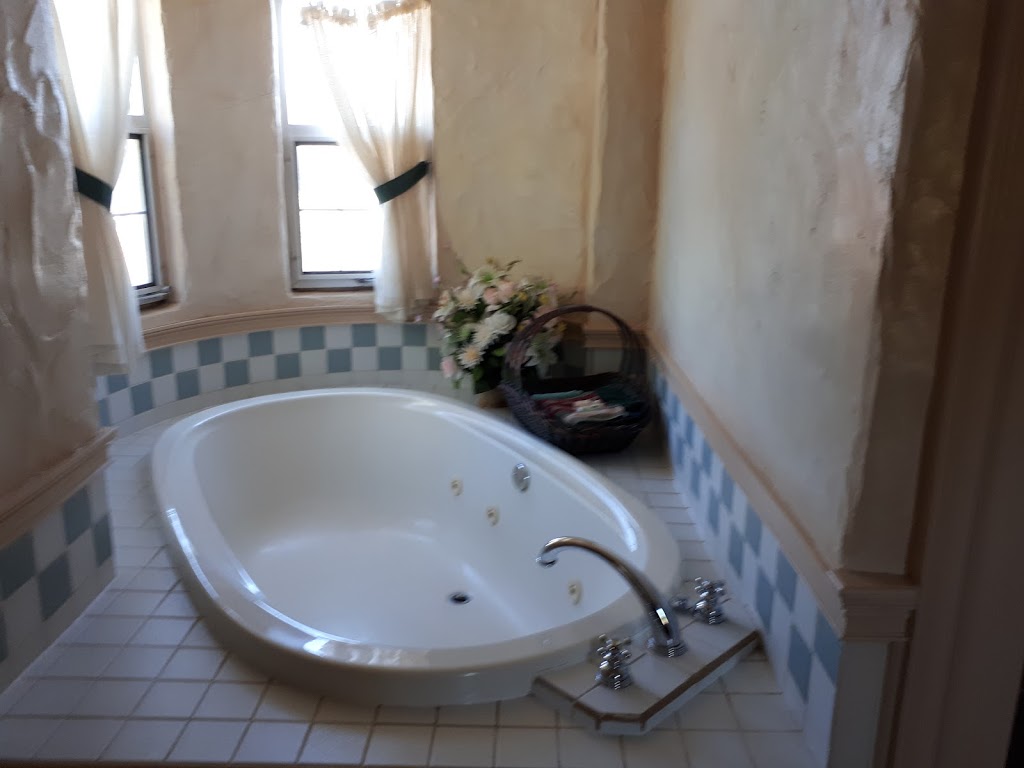 Pacific Shores Inn | 9847 Willow St, Chemainus, BC V0R 1K0, Canada | Phone: (250) 246-4987