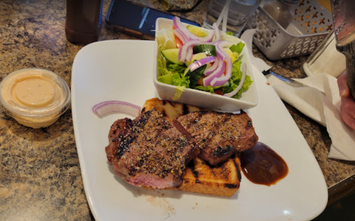 River Rock Grill | 3727 50 St, Drayton Valley, AB T7A 1M4, Canada | Phone: (780) 542-4028