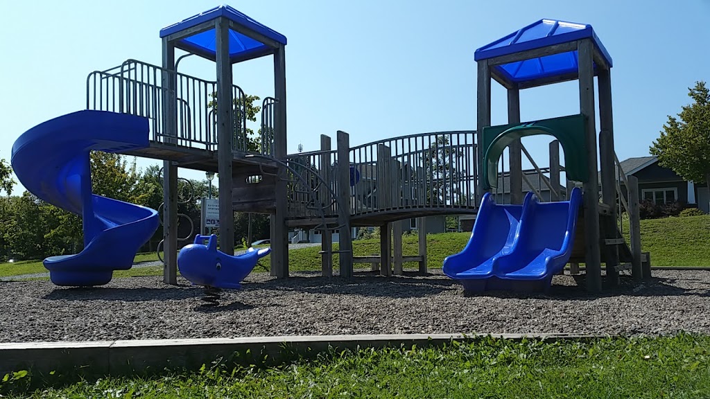 Ravenscraig Field | 87 Williams Lake Rd, Halifax, NS B3P 0B2, Canada