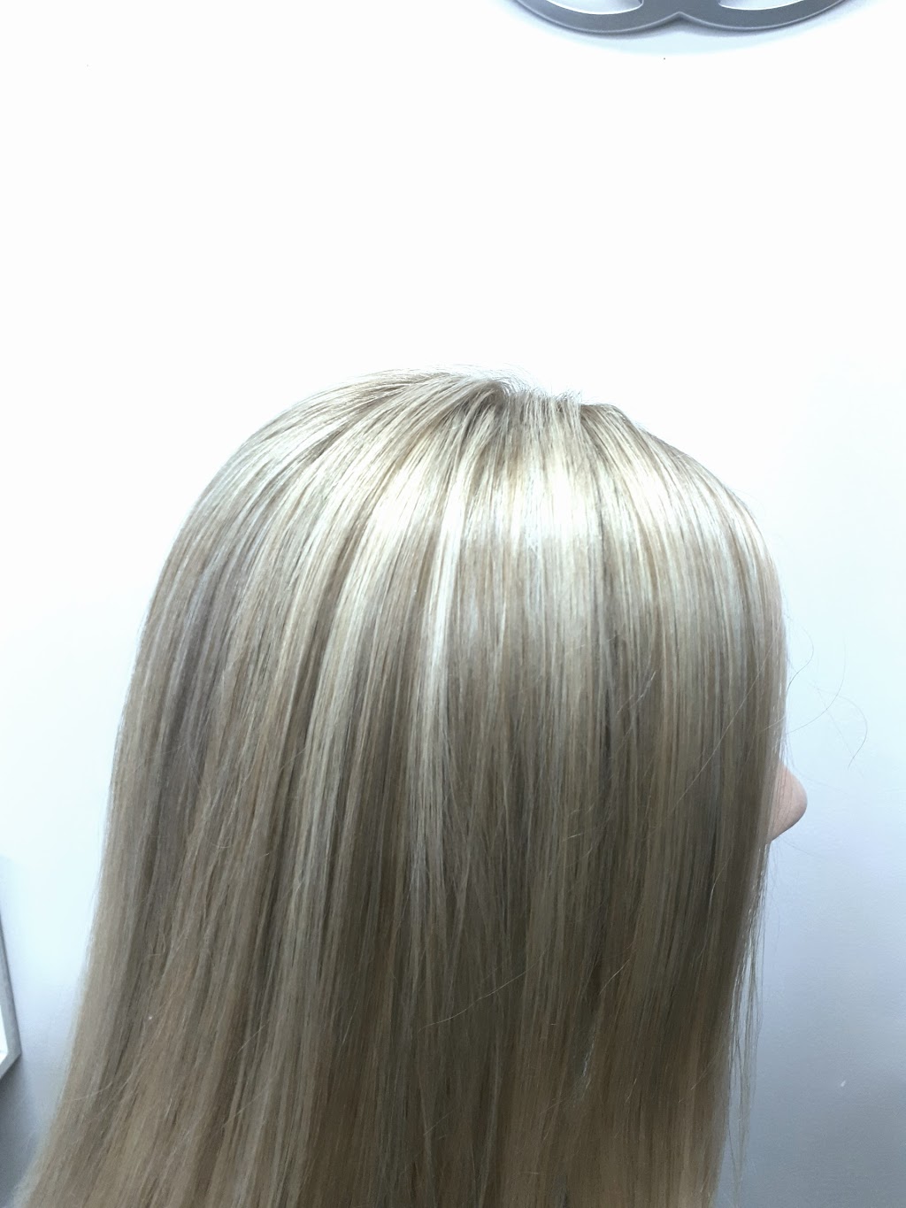 Salon Val-Ca | 1260 Boulevard Pie-XI N, Québec, QC G3J 1G5, Canada | Phone: (418) 842-0389