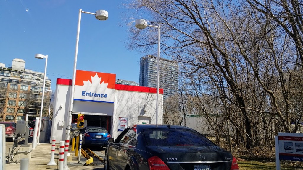 Petro-Canada & Car Wash | 8 S Kingsway, Toronto, ON M6S 3S9, Canada | Phone: (416) 767-9863