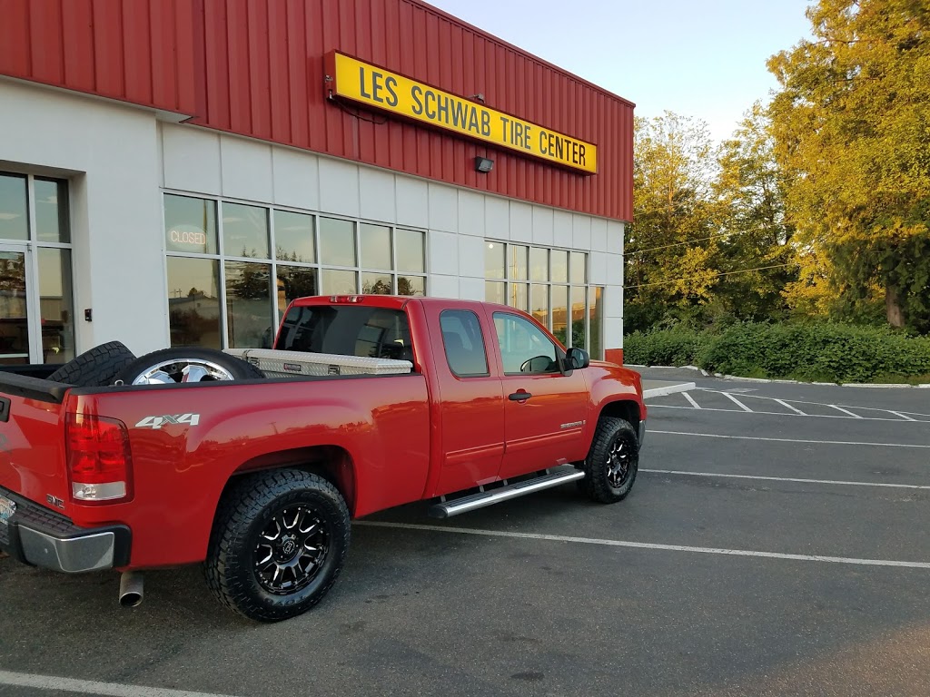 Les Schwab Tire Center | 210 Birch Bay Lynden Rd, Lynden, WA 98264, USA | Phone: (360) 354-1446