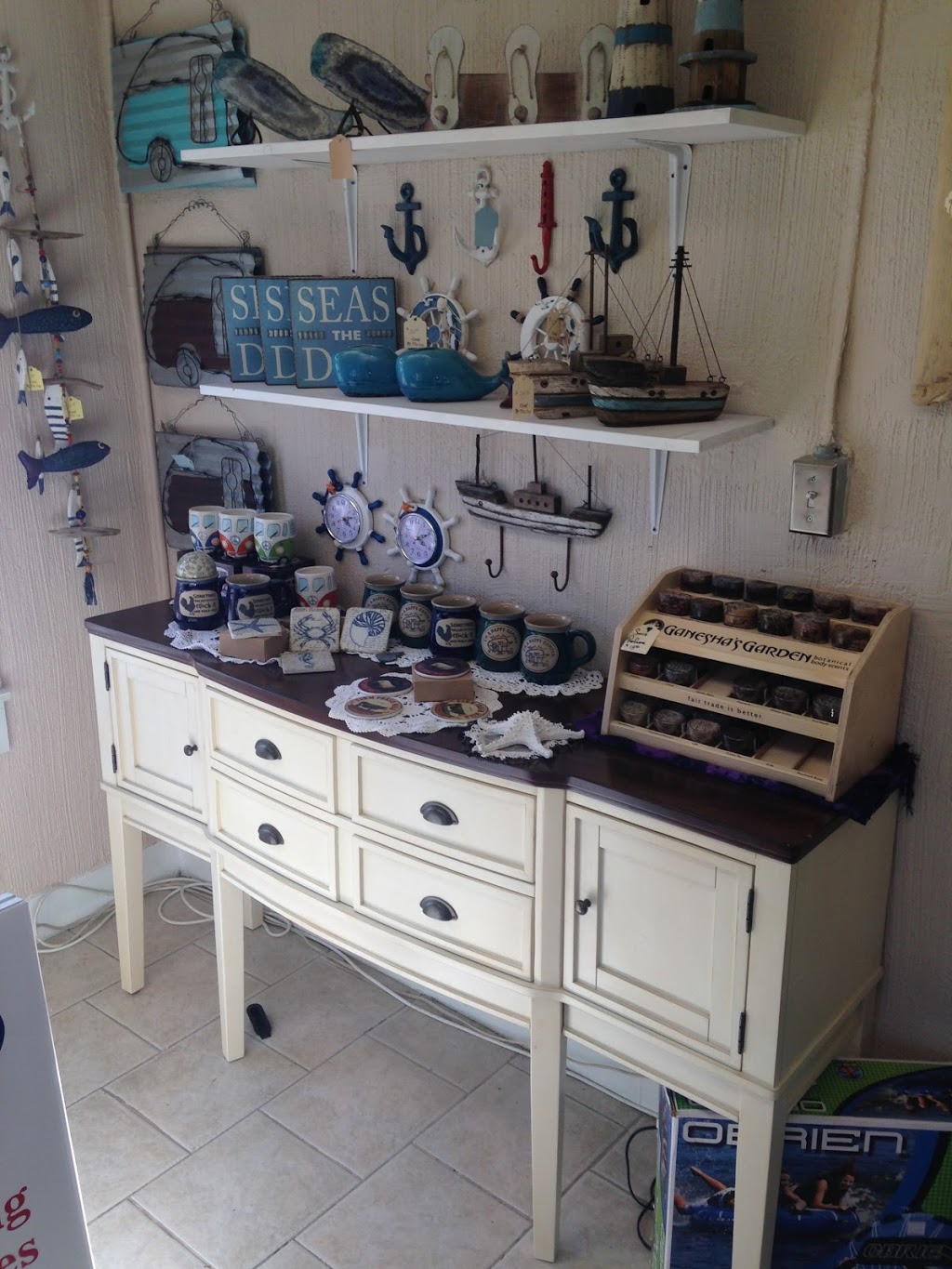 Coral By The Sea | 32 High St, Ladysmith, BC V9G 1A6, Canada | Phone: (778) 212-1532