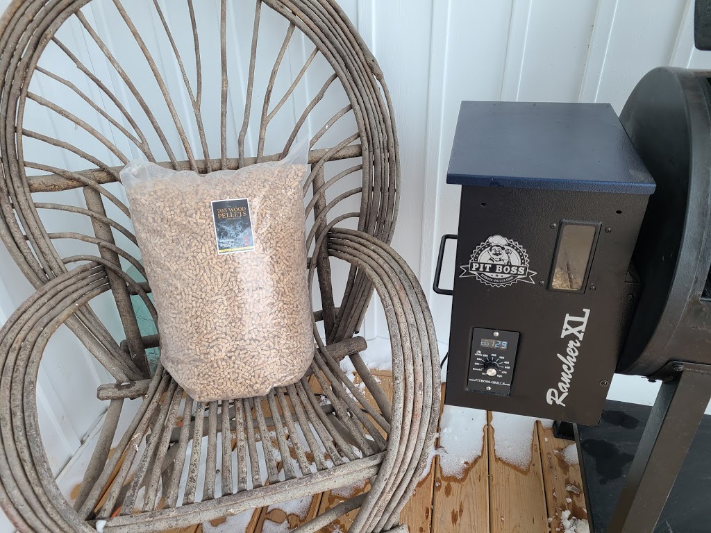 705 wood pellets | 374 St Lukes Rd, Lindsay, ON K9V 4R5, Canada | Phone: (613) 899-4356
