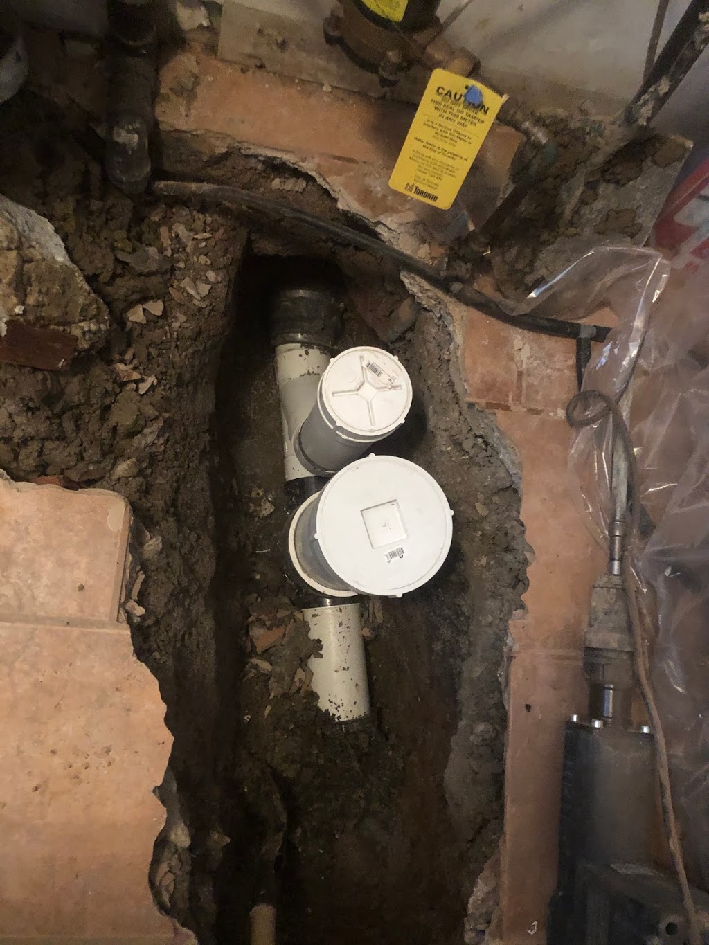 Plumber Toronto Pro | 45 Wynford Heights Crescent #1607, North York, ON M3C 1L3, Canada | Phone: (647) 490-2035