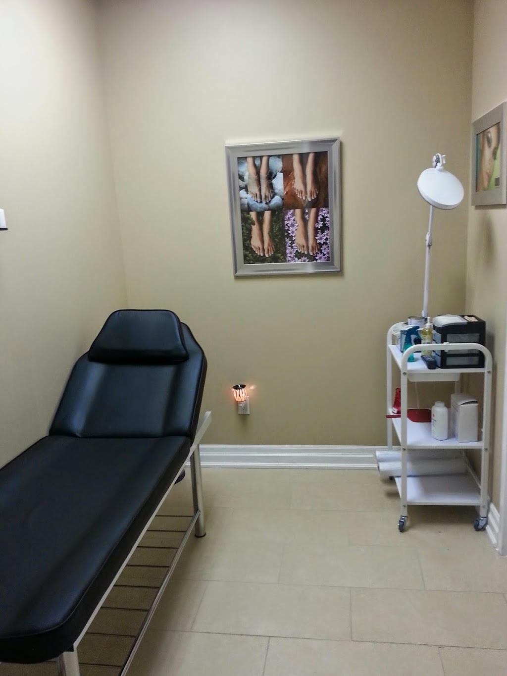 Vixen Nails • Salon • Spa | Mississauga | 8, 4188 Living Arts Dr, Mississauga, ON L5B 0H7, Canada | Phone: (905) 232-1580