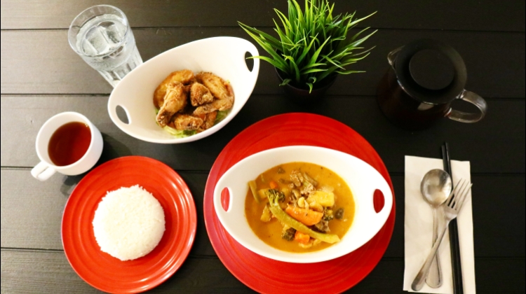 Thai Delight Plus | 6048 ON-9, Schomberg, ON L0G 1T0, Canada | Phone: (905) 939-8424