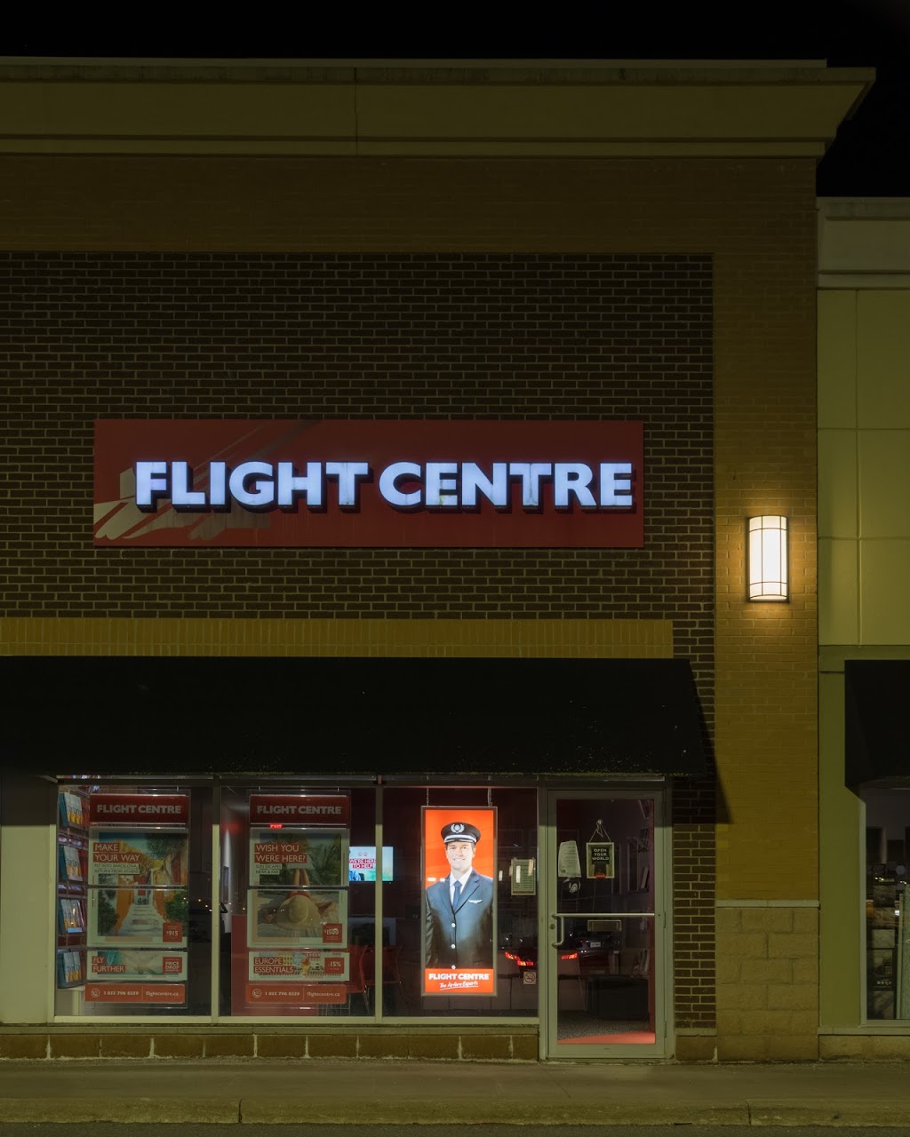 Flight Centre Milton Trinity | 850 Main St E #8, Milton, ON L9T 0J4, Canada | Phone: (866) 682-2157