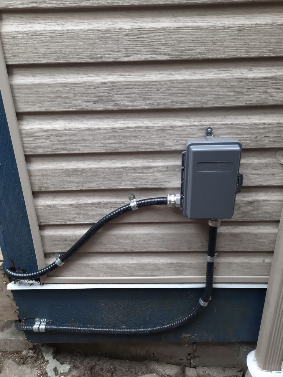Redox Electric | Professional Electrical Service | 12342 216 St, Maple Ridge, BC V2X 5K3, Canada | Phone: (604) 910-9691