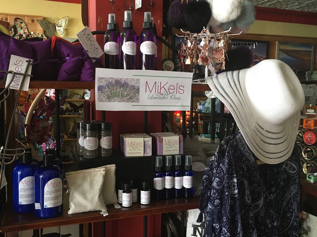 Lighthouse On Bay | 1017 Bay St, Port Rowan, ON N0E 1M0, Canada | Phone: (519) 586-2586