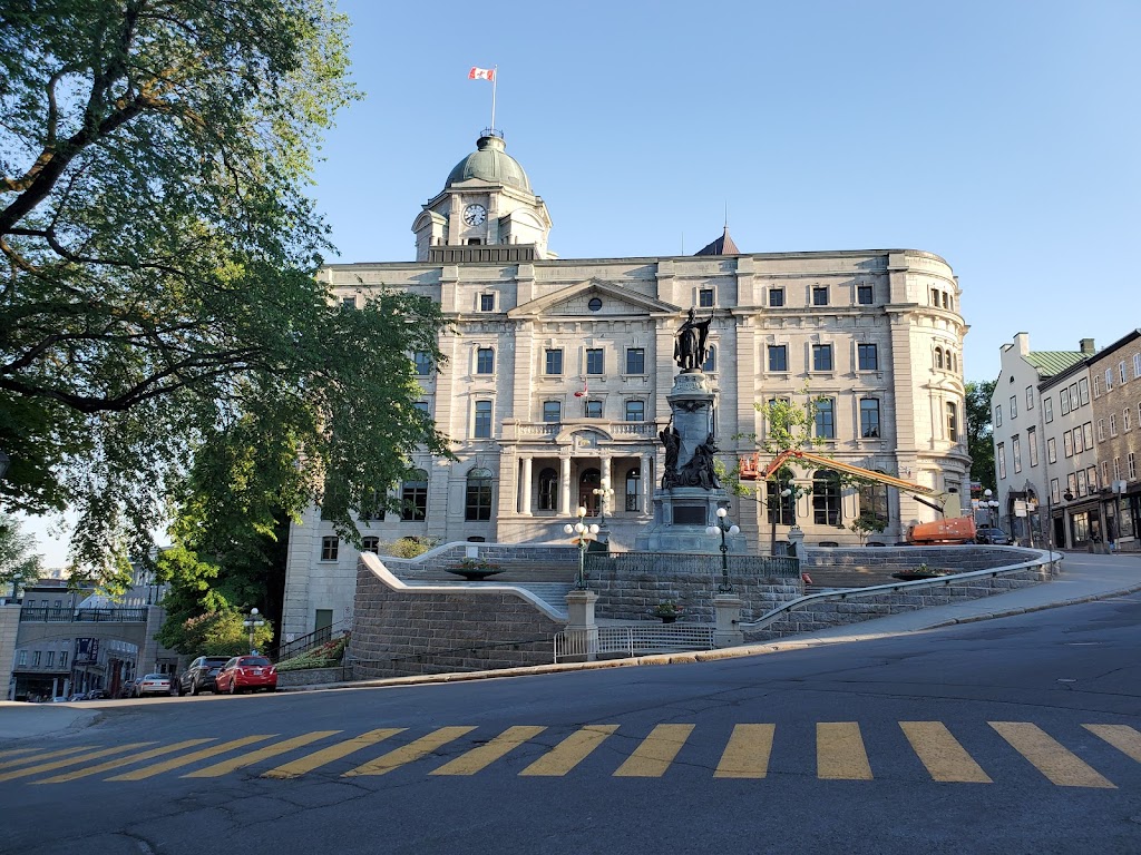Canada Post | 5 Rue du Fort, Québec, QC G1R 2J0, Canada | Phone: (418) 694-6103