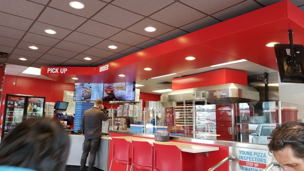 Dominos | 3059 Portage Avenue West, Winnipeg, MB R3K 0W4, Canada | Phone: (204) 987-5555