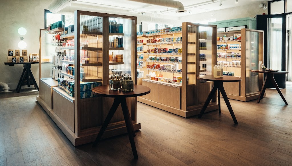 Penny Fausta Pharmacy | 217 19 St NW, Calgary, AB T2N 2H9, Canada | Phone: (403) 455-6580