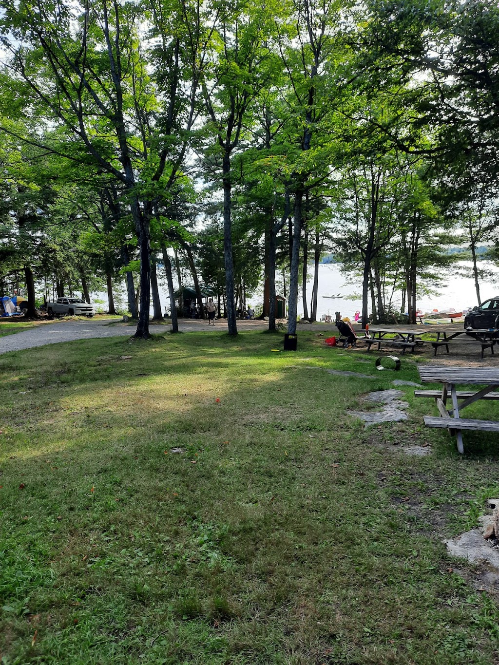 The Lighthouse Cottages and Camping | 532 E Bear Lake Rd, Sprucedale, ON P0A 1Y0, Canada | Phone: (705) 685-1176