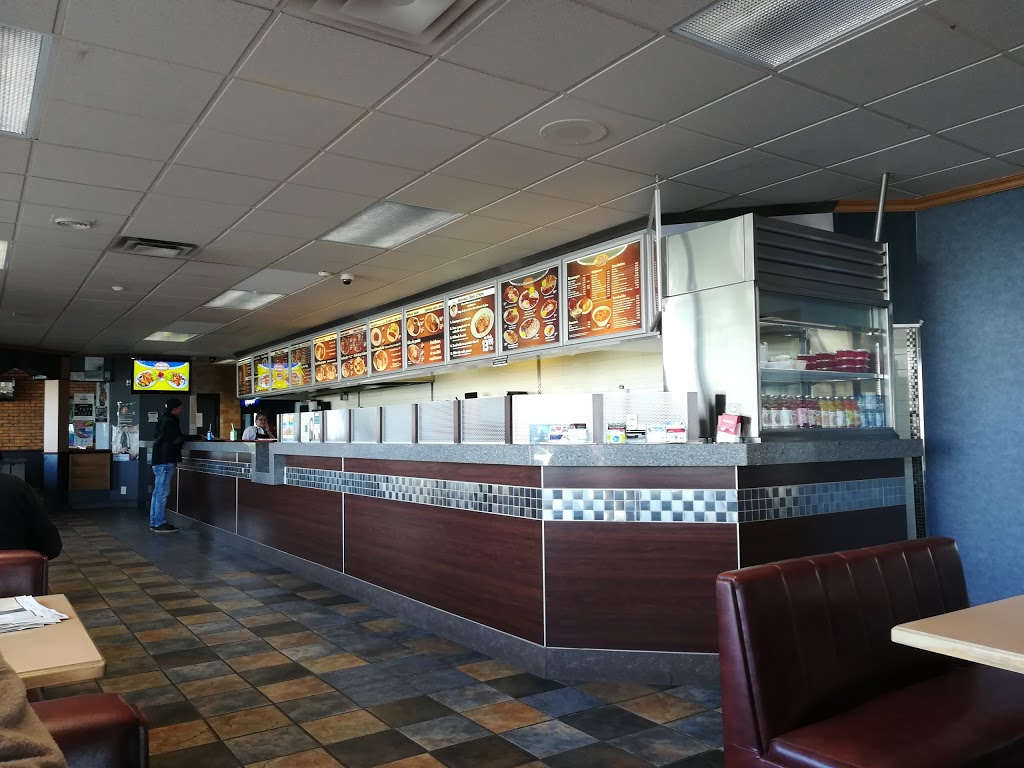 Restaurant Chez Lily | 971 Rue Saint-Isidore, Saint-Lin - Laurentides, QC J5M 2V4, Canada | Phone: (450) 439-2312