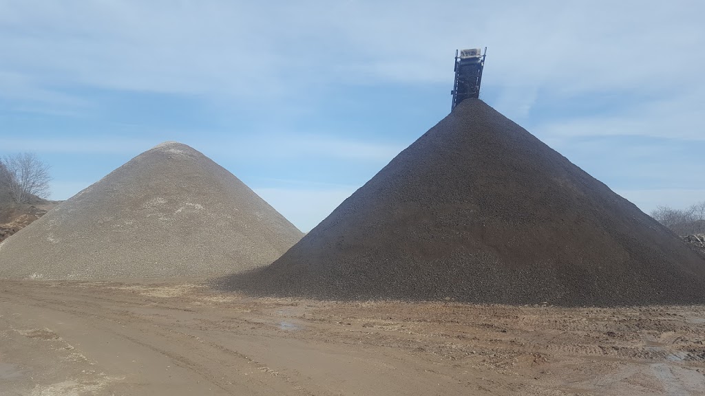 Vertical Horizons Aggregates Inc | 431 Black School Rd, Woodville, ON K0M 2T0, Canada | Phone: (705) 432-3213