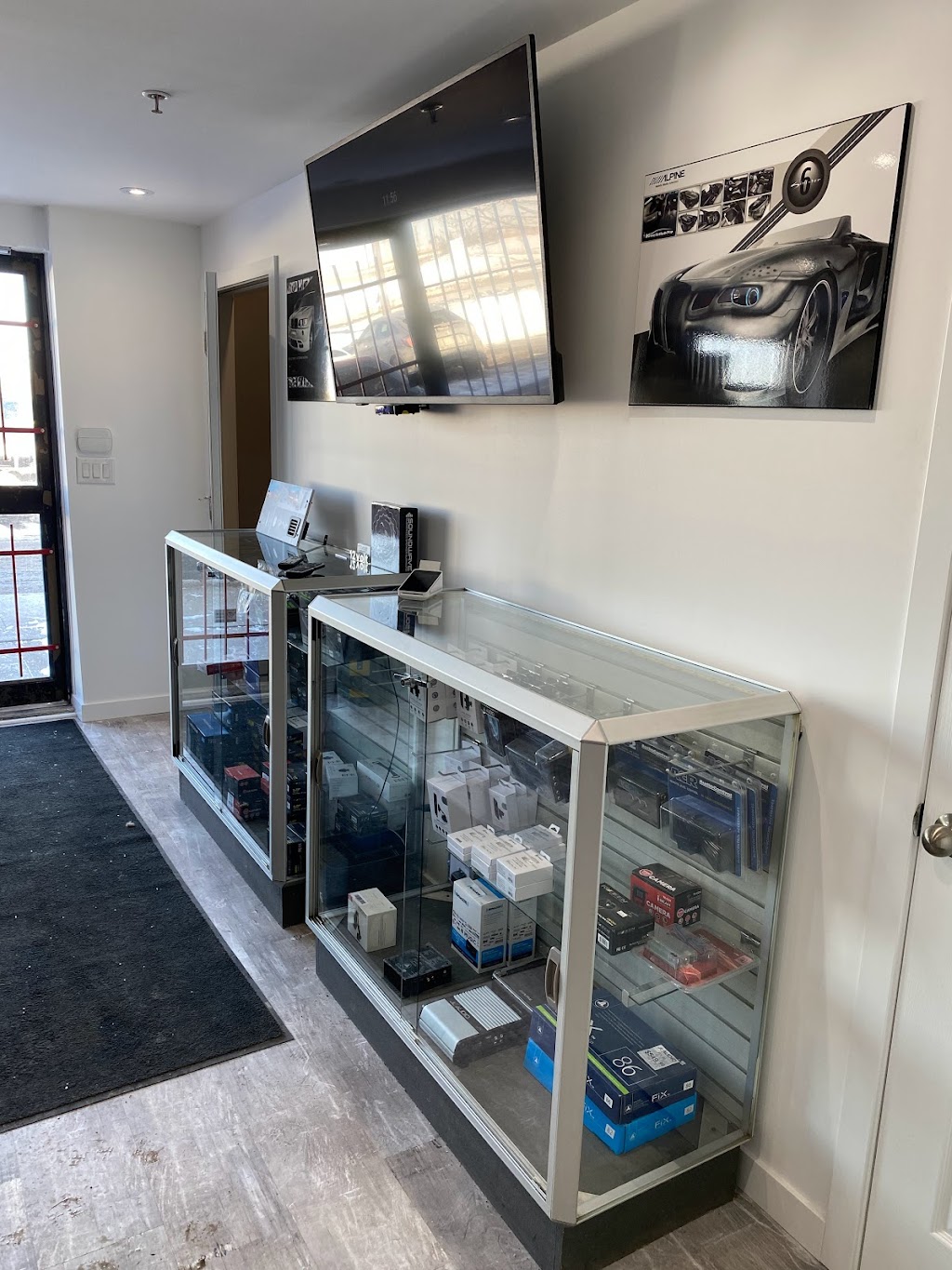 12 Volt Car Audio & Security | 1 Steinway Blvd Unit 8, Etobicoke, ON M9W 6H9, Canada | Phone: (416) 748-5803