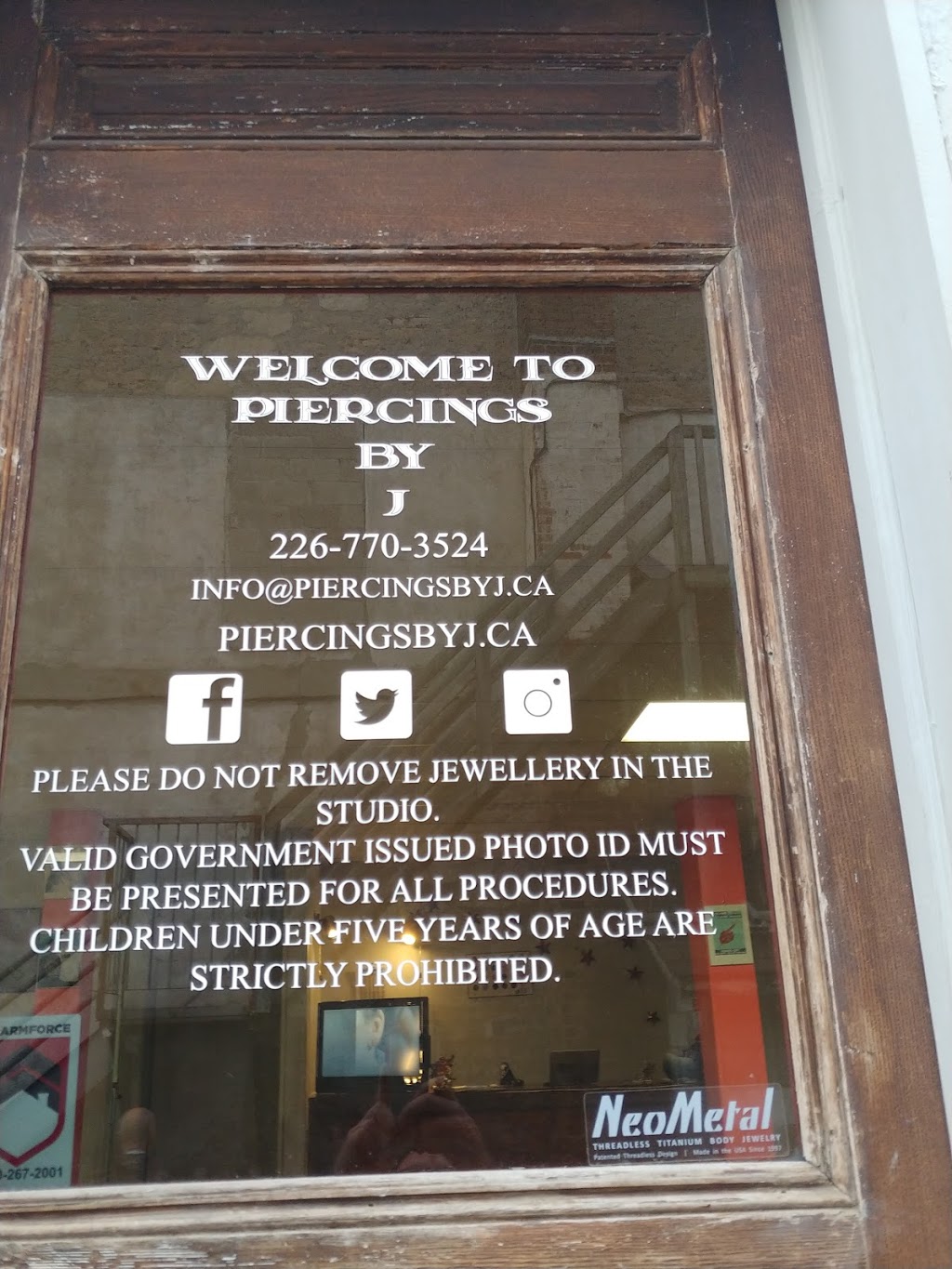 Piercings By J | 11 Nottingham St, Guelph, ON N1H 3V1, Canada | Phone: (226) 770-3524