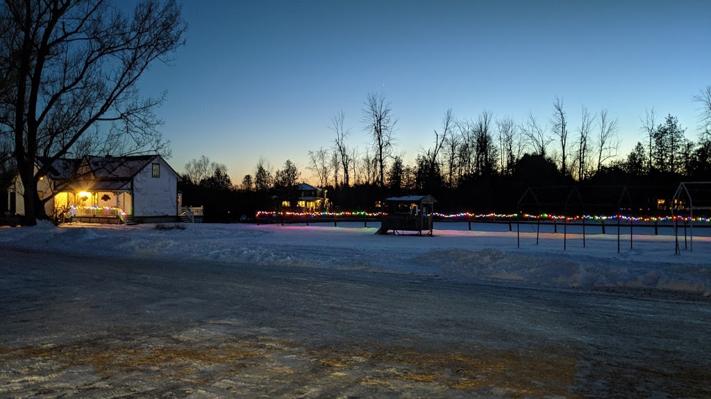 Fiddlers Green Stables | 6575 Flewellyn Rd, Stittsville, ON K2S 1B6, Canada | Phone: (613) 831-2844