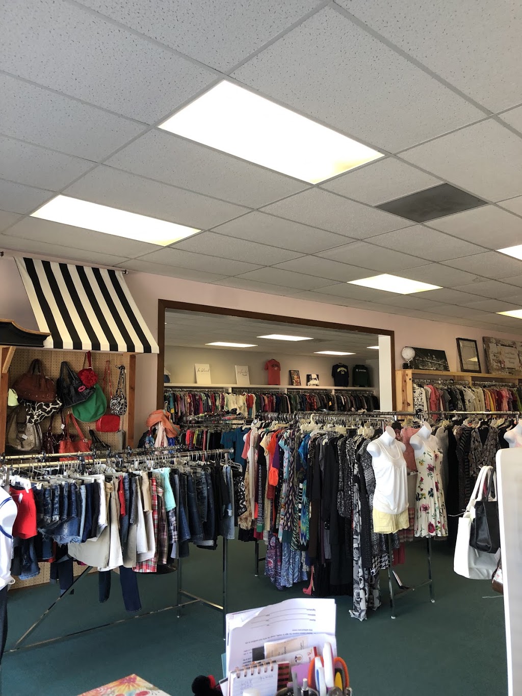 Second Chance Consignment & Boutique | 1164 Gratiot Blvd, Marysville, MI 48040, USA | Phone: (810) 334-5739