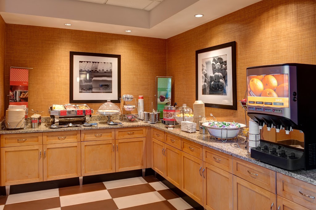 Hampton Inn & Suites by Hilton Langley-Surrey | 19500 Langley Bypass, Surrey, BC V3S 7R2, Canada | Phone: (604) 530-6545
