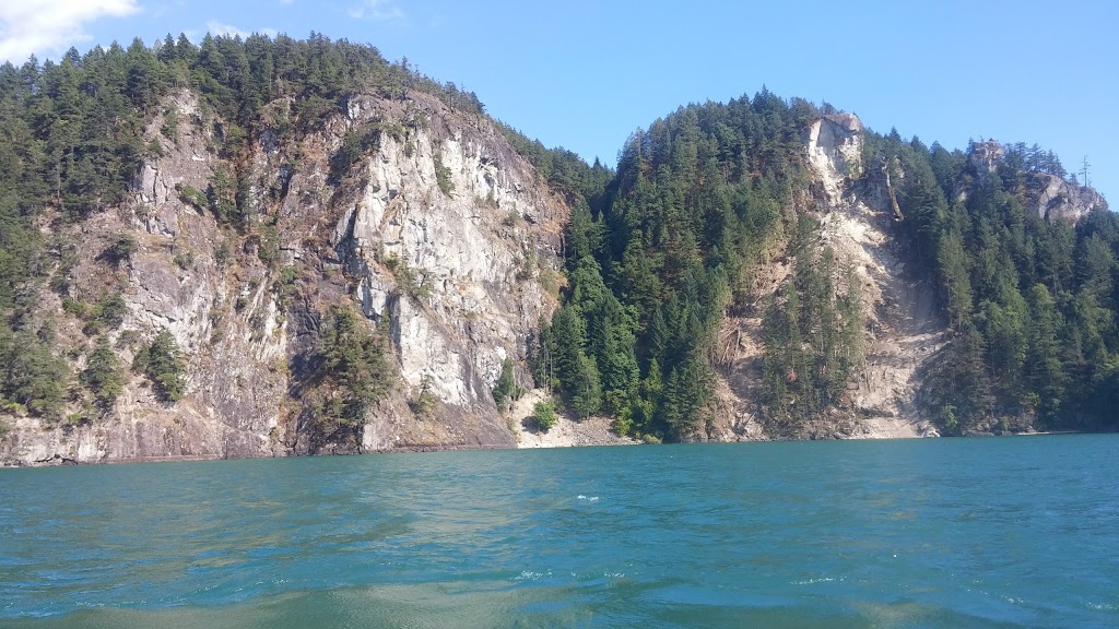 Harrison Water Sports | 100 Esplanade Ave, Harrison Hot Springs, BC V0M 1K0, Canada | Phone: (604) 796-3513