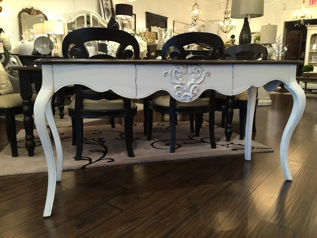 Winterberry Lane Furniture + Decor Boutique | 3487 Wyecroft Rd G3, Oakville, ON L6L 0B6, Canada | Phone: (905) 849-9494