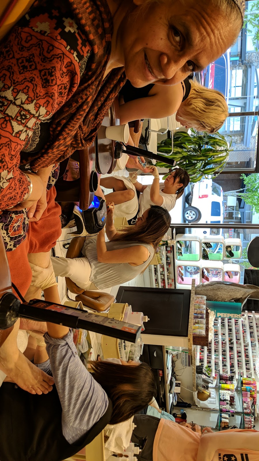 White Rock Nails Spa Inc | 1475 Johnston Rd, White Rock, BC V4B 3Z4, Canada | Phone: (604) 531-5554