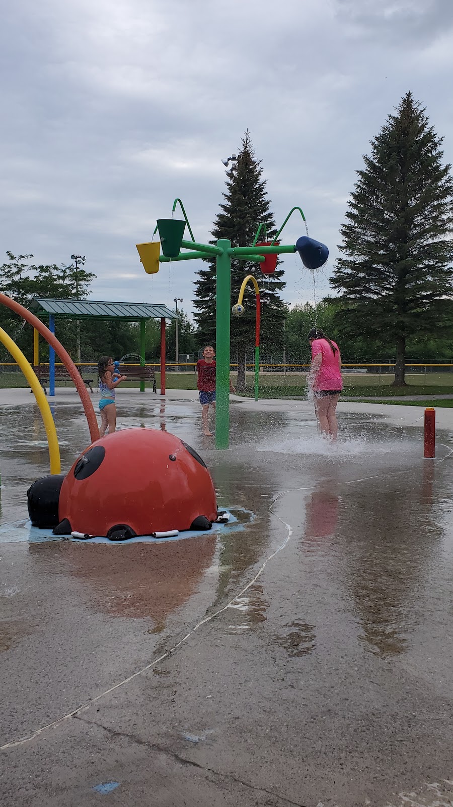 Perth Splash Pad | 127 Smith Dr, Perth, ON K7H 0A3, Canada | Phone: (613) 267-3311