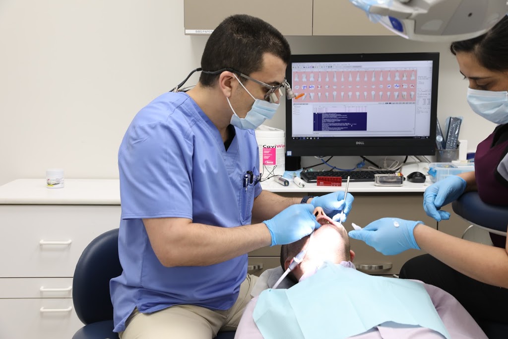 Monarch Dentistry at Mi Clinic | 2690 Erin Centre Blvd, Mississauga, ON L5M 5P5, Canada | Phone: (905) 828-4200