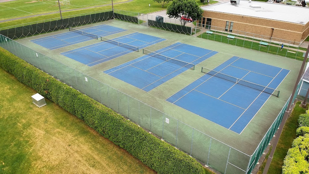 St-Nicolas Community Centre | 550 Rue de la Sorbonne, Saint-Nicolas, QC G7A 1Y1, Canada | Phone: (418) 831-6536