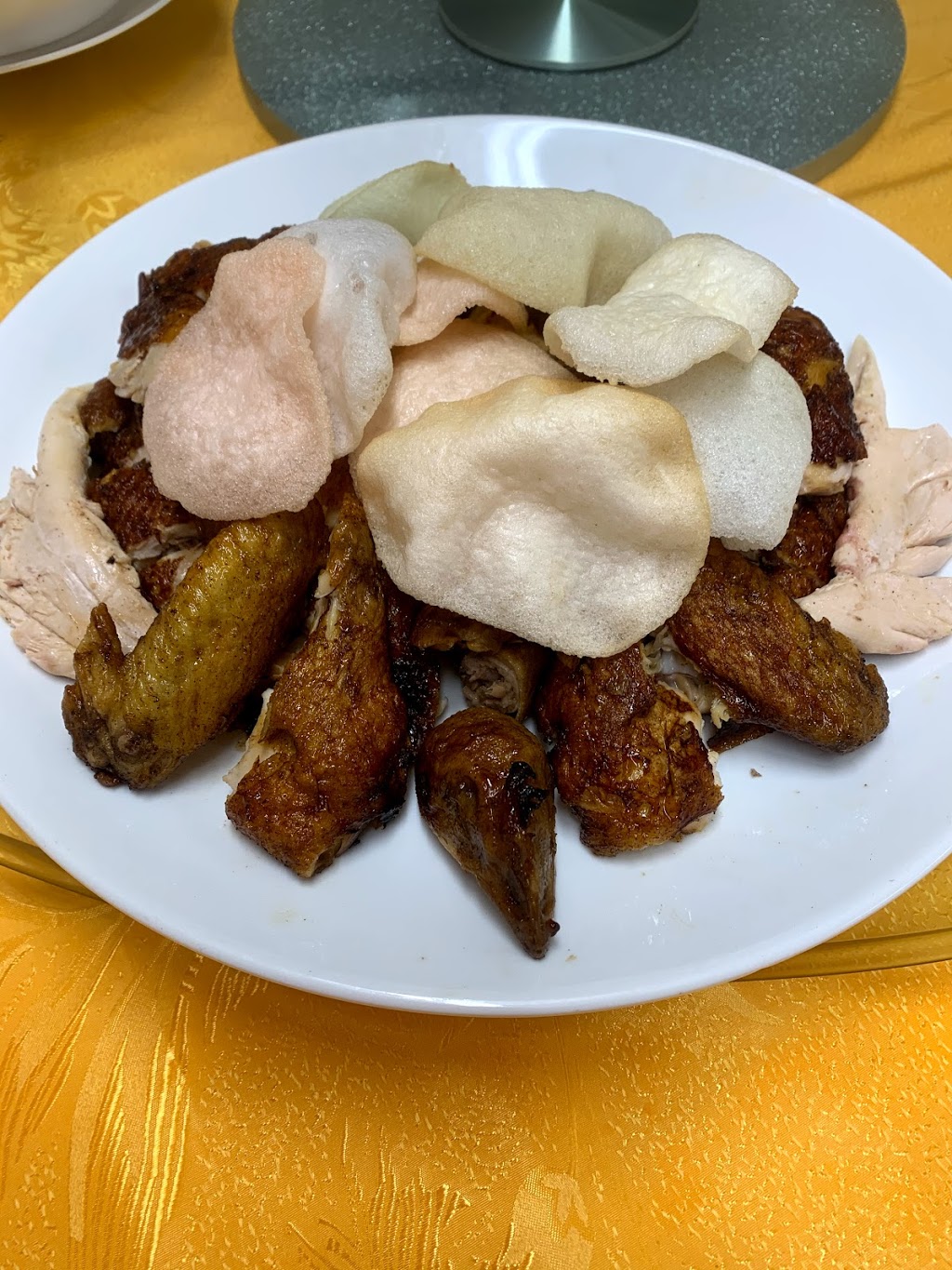 Gar Won Chinese Restaurant | 5709 Tecumseh Rd E, Windsor, ON N8T 1E1, Canada | Phone: (519) 945-6888