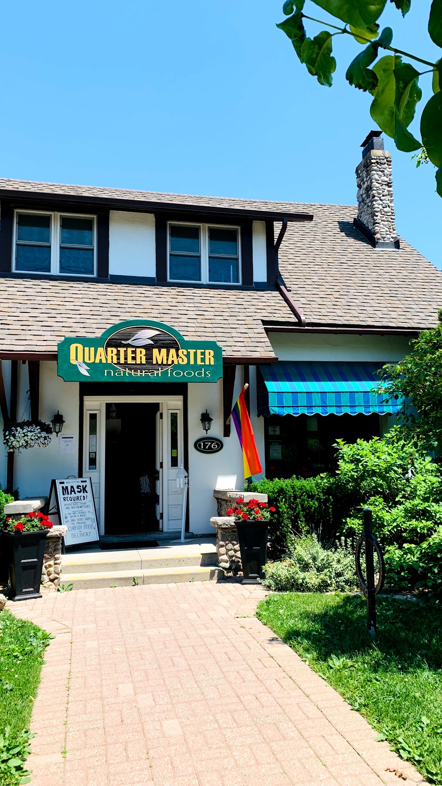 Quarter Master Natural Foods | 176 Wortley Rd, London, ON N6C 3P7, Canada | Phone: (519) 438-6306