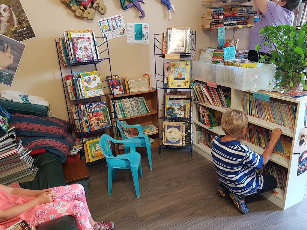 J Mann Books | 197 King St E Gananoque, ON K7G 1W1 King St E, Gananoque, ON K7G 1W1, Canada | Phone: (613) 770-0236