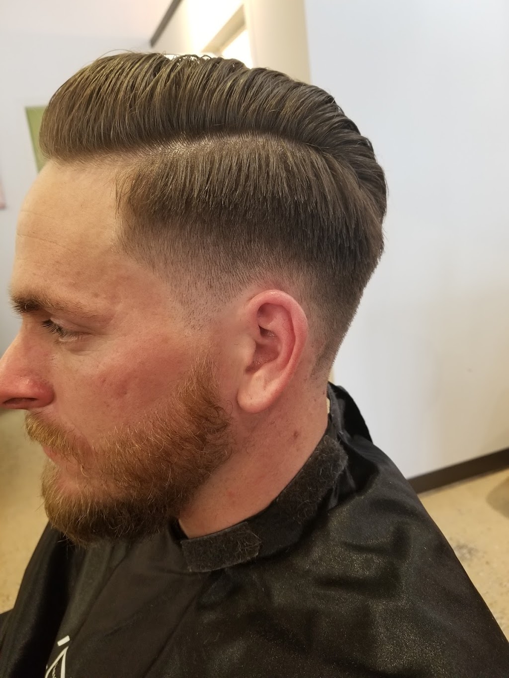Magic Comb | 5852 Malden Rd, Windsor, ON N9H 1S4, Canada | Phone: (519) 969-2404