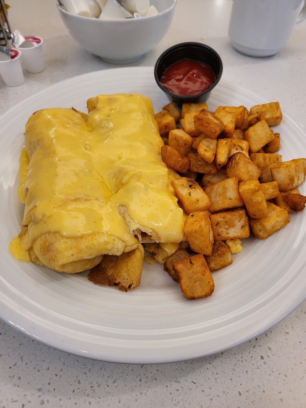 Cannery Kitchen & Social | 200 Pratt and Whitney Dr, Enfield, NS B2T 0A2, Canada | Phone: (902) 873-1400